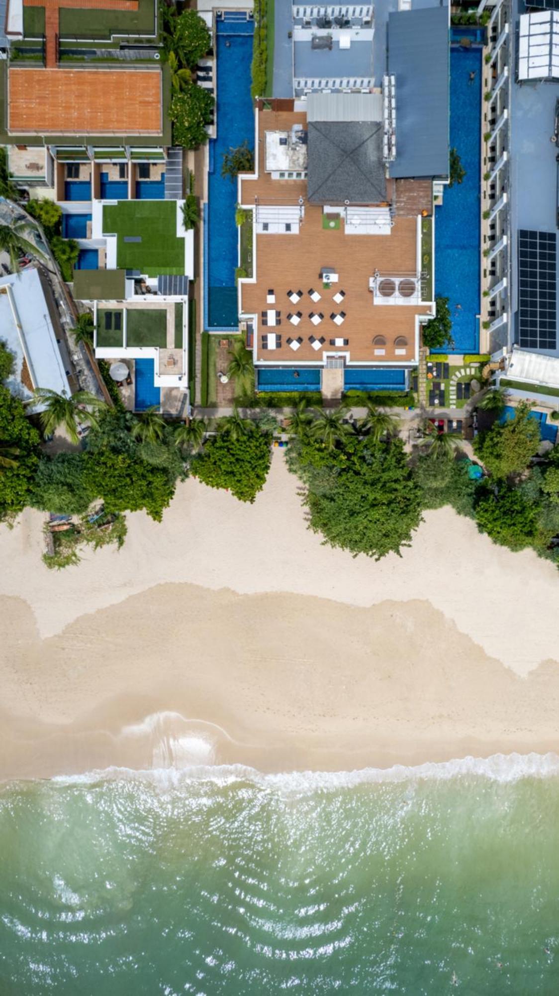 La Flora Resort Patong Екстериор снимка