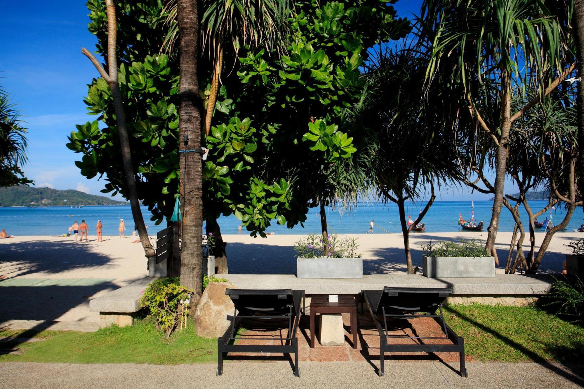 La Flora Resort Patong Екстериор снимка