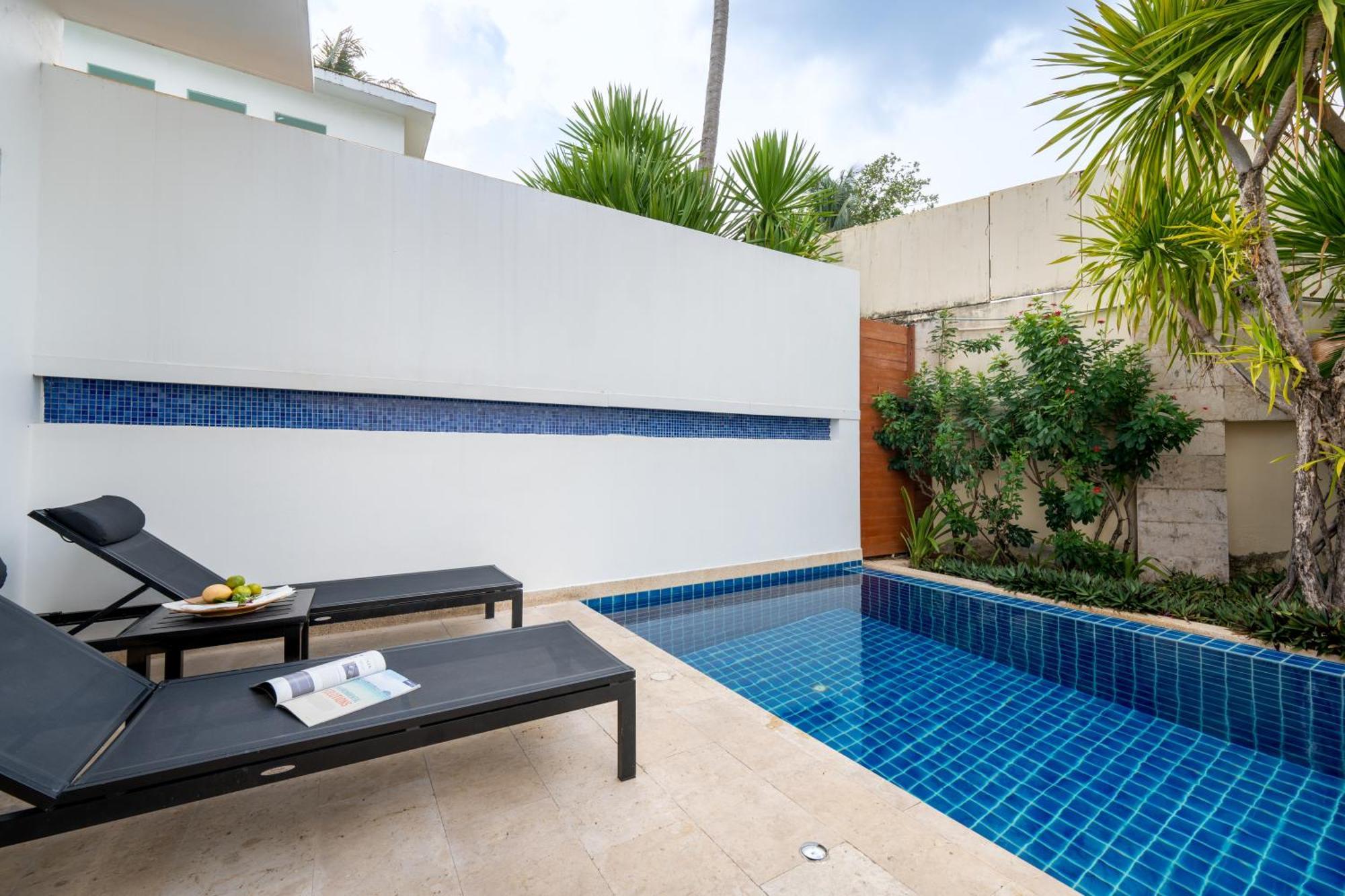 La Flora Resort Patong Екстериор снимка