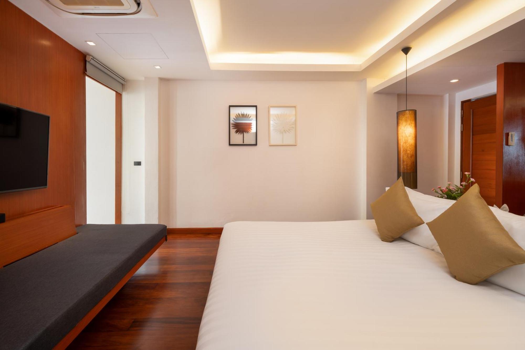 La Flora Resort Patong Екстериор снимка
