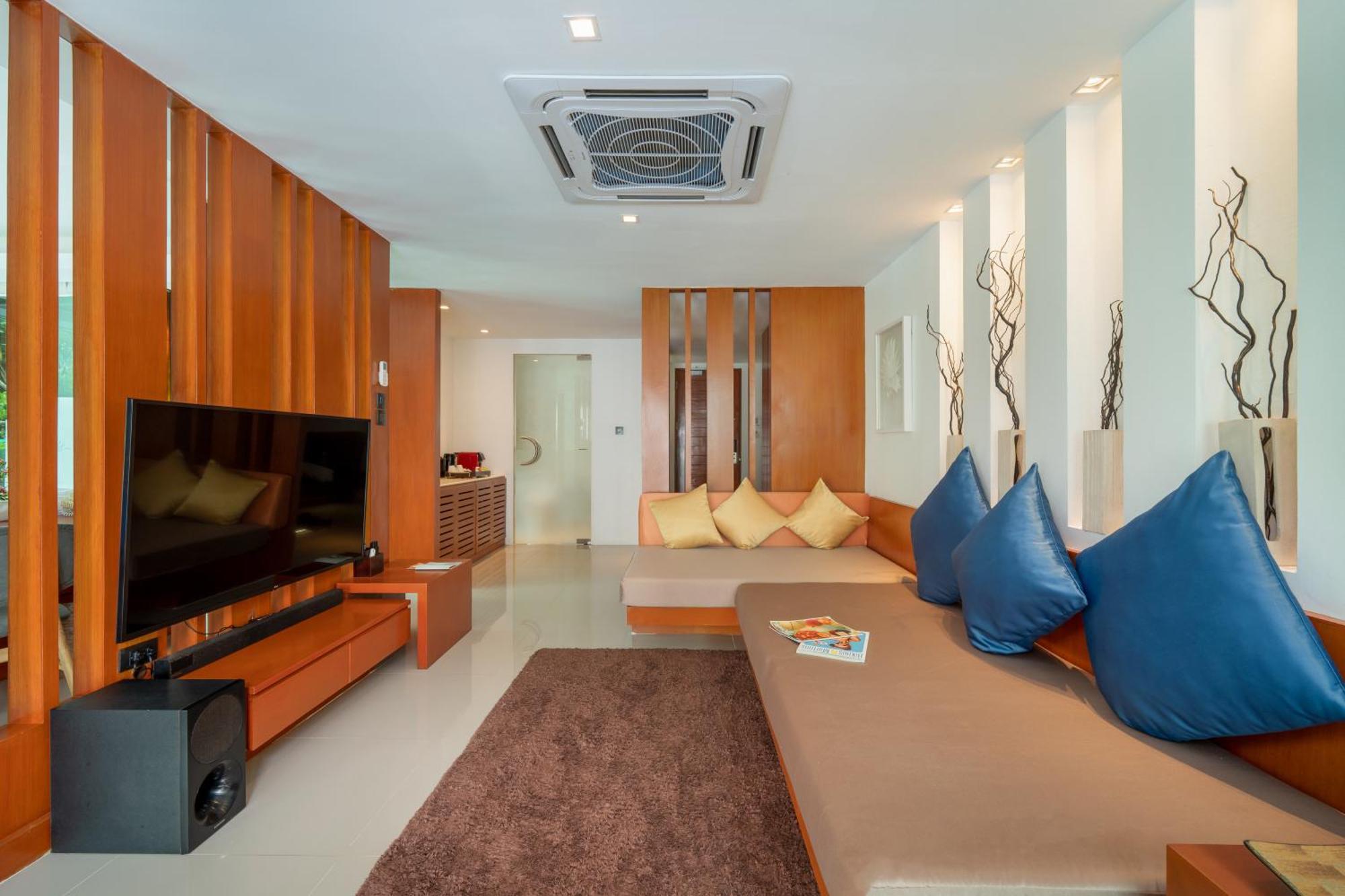La Flora Resort Patong Екстериор снимка
