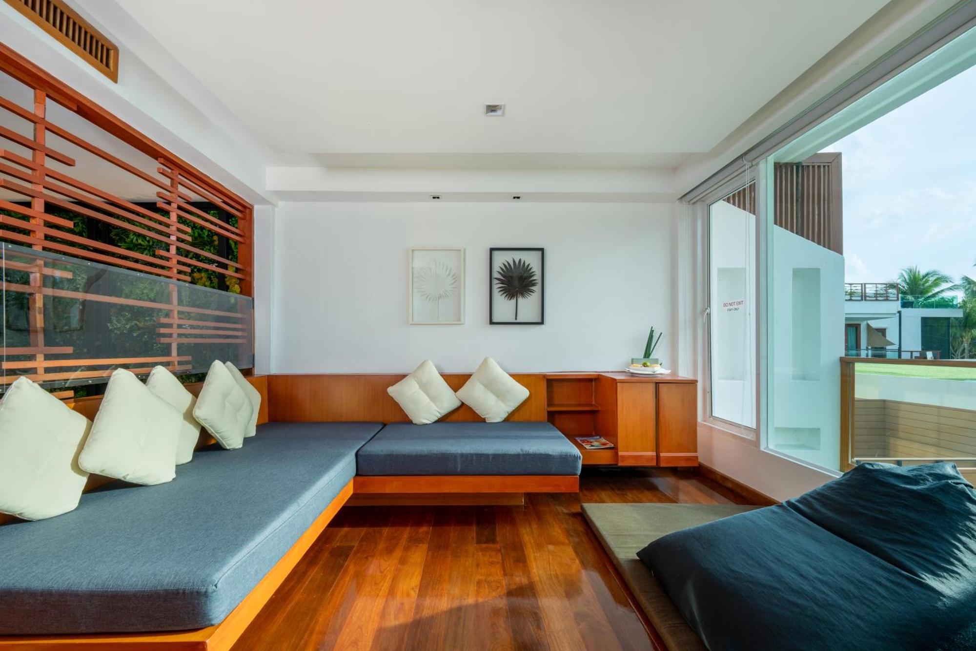 La Flora Resort Patong Екстериор снимка