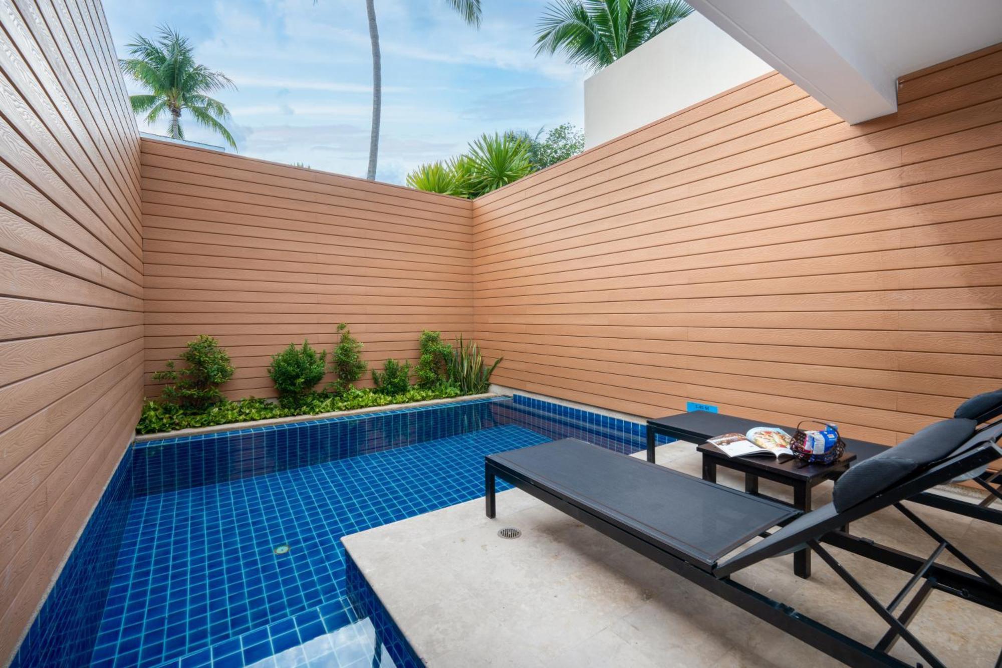 La Flora Resort Patong Екстериор снимка
